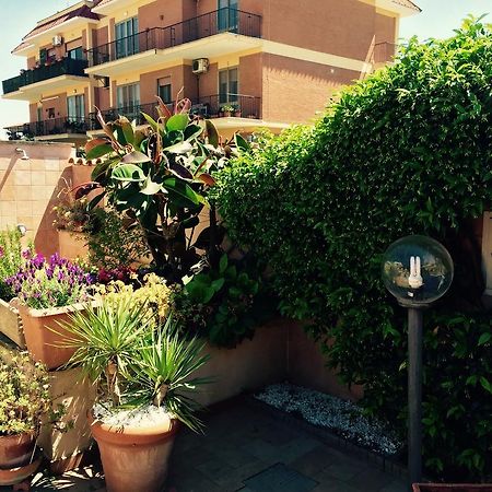 Bed And Breakfast Letterario Fiumicino Exterior foto