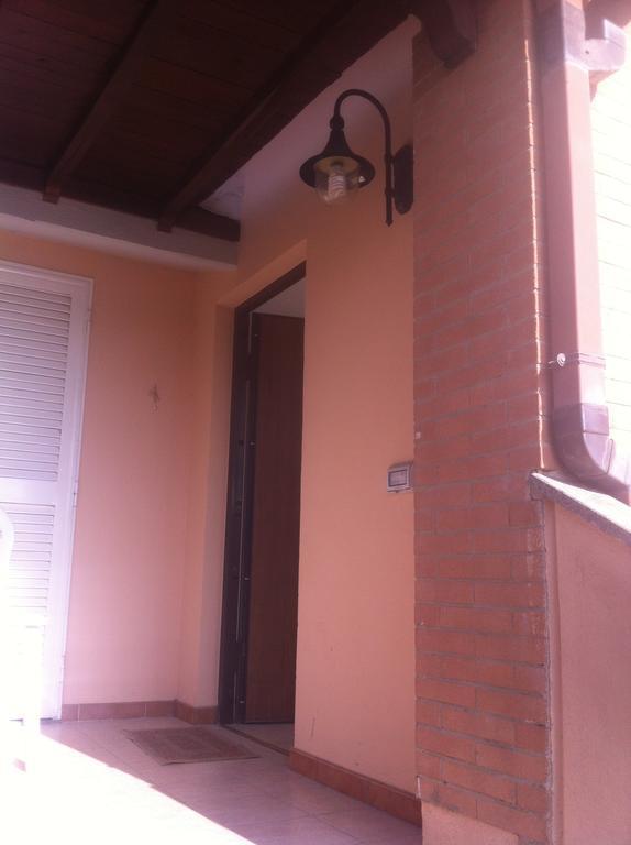 Bed And Breakfast Letterario Fiumicino Exterior foto