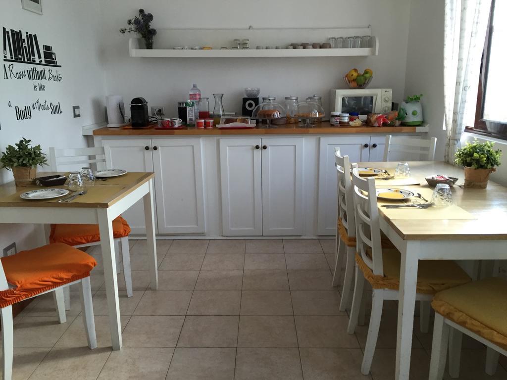 Bed And Breakfast Letterario Fiumicino Exterior foto