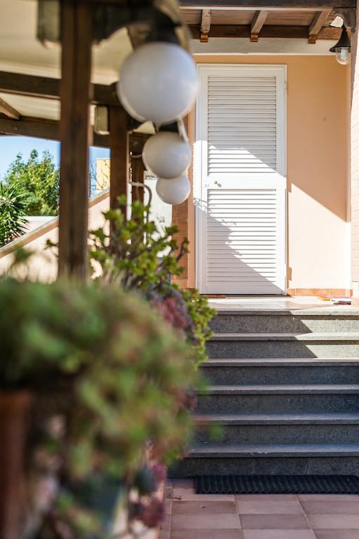 Bed And Breakfast Letterario Fiumicino Exterior foto