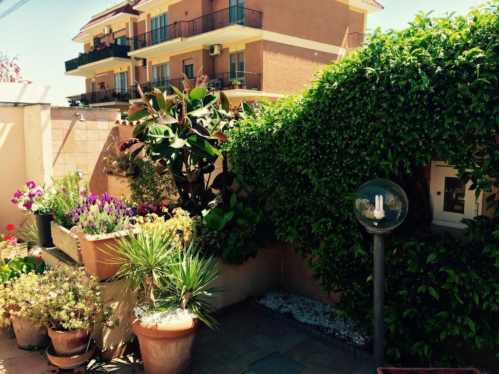 Bed And Breakfast Letterario Fiumicino Exterior foto