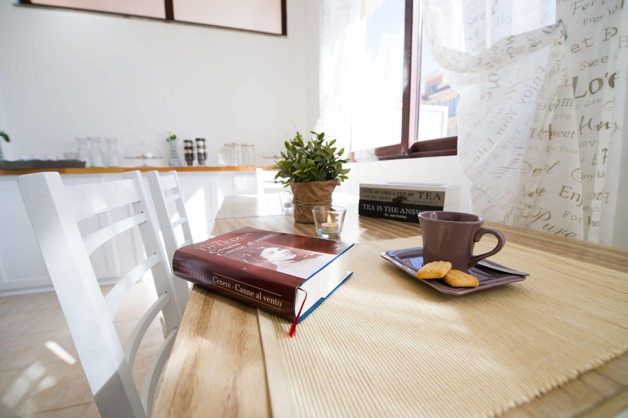 Bed And Breakfast Letterario Fiumicino Exterior foto
